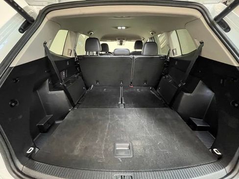 Used 2024 Volkswagen Atlas SE image 14