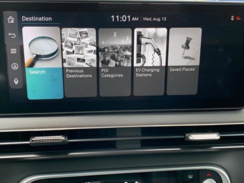 Used 2023 Genesis GV60 Performance image 29