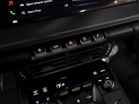 New 2026 Porsche 911 Carrera image 22