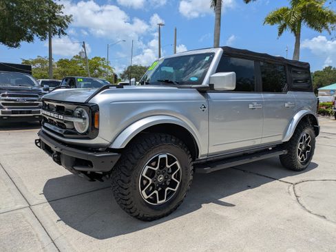 Used 2021 Ford Bronco Outer Banks AWD/4WD image 7