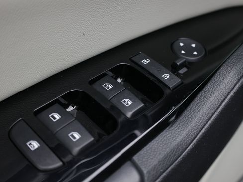 Used 2024 Kia Sportage EX FWD image 14