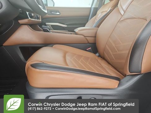 Used 2023 Nissan Pathfinder Platinum w/ Cargo Package image 20