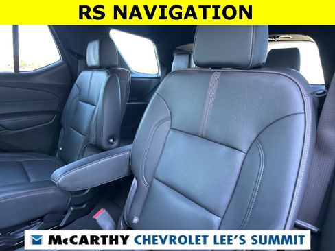 Used 2023 Chevrolet Traverse RS image 33