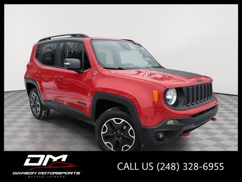 Used 2016 Jeep Renegade Trailhawk image 1