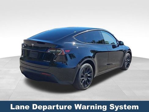Used 2022 Tesla Model Y Long Range AWD/4WD image 7