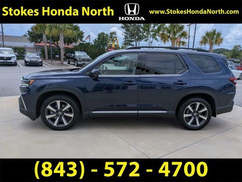 Certified 2025 Honda Pilot Touring image 12