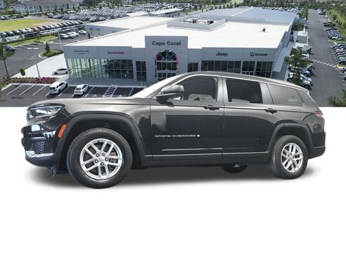Used 2021 Jeep Grand Cherokee L Laredo w/ Luxury Tech Group I image 60