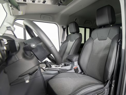 Used 2024 INEOS Grenadier image 31