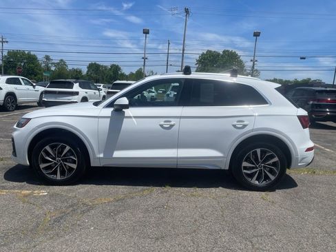 Used 2021 Audi Q5 2.0T Premium w/ Convenience Package AWD/4WD image 2