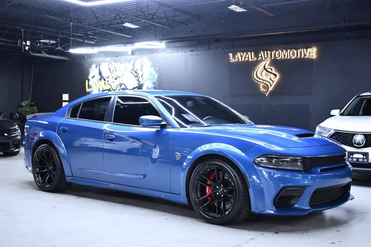 Used 2022 Dodge Charger SRT Hellcat w/ Alcantara Interior Package RWD image 3