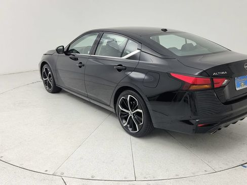 Used 2025 Nissan Altima 2.5 SR FWD image 5