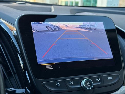 Used 2019 Chevrolet Volt LT w/ Comfort Package FWD image 19