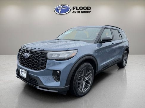 New 2026 Ford Explorer ST-Line w/ ST-Line Street Pack image 3