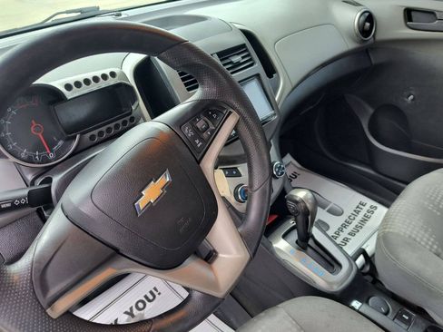 Used 2015 Chevrolet Sonic LS FWD image 5