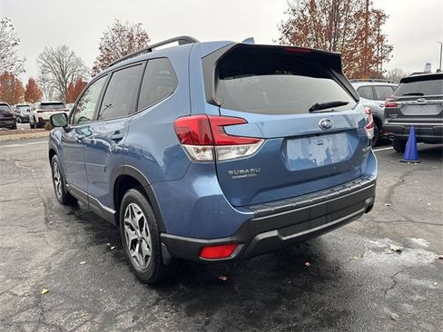 Used 2021 Subaru Forester Premium w/ Popular Package #1 image 9