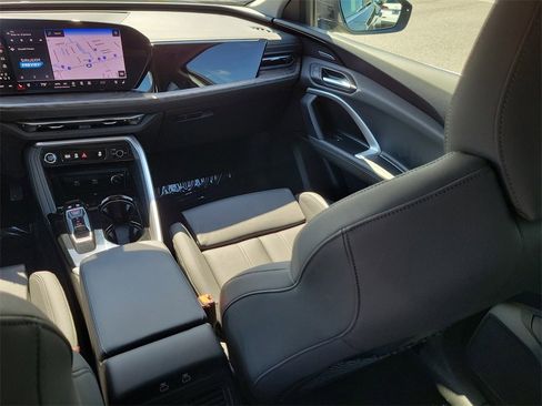 Certified 2025 Audi Q5 Premium Plus w/ Premium Plus image 24