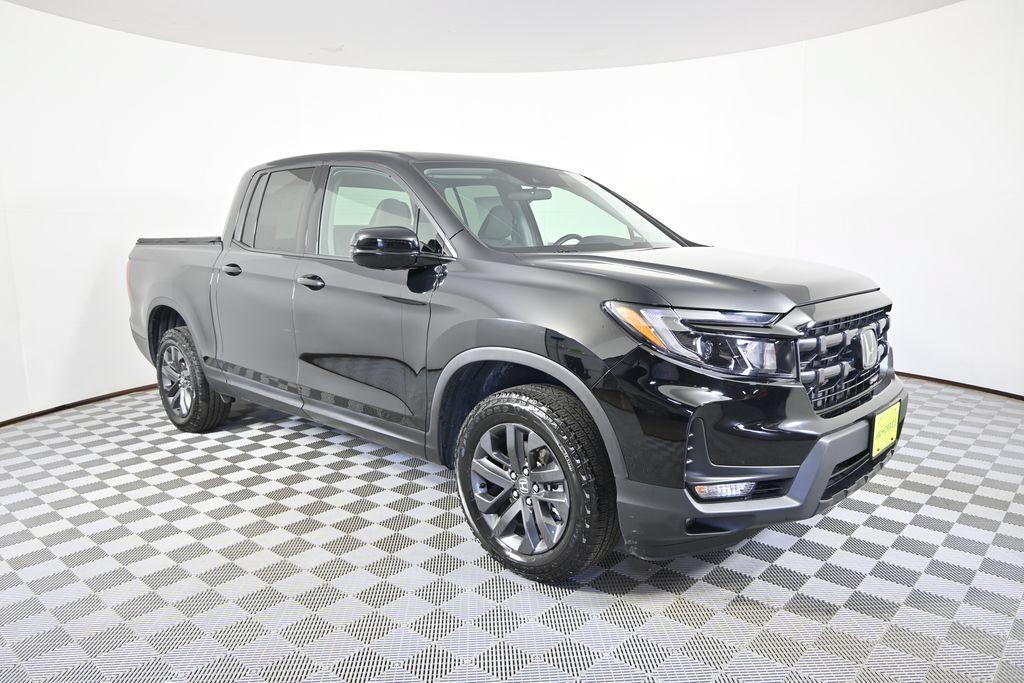 Used 2025 Honda Ridgeline Sport image 10