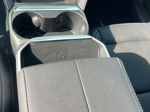 New 2027 GMC Terrain Elevation w/ Elevation Premium Package FWD image 22