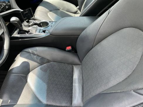 Used 2020 Toyota Camry XSE w/ Driver Assist Package FWD image 9