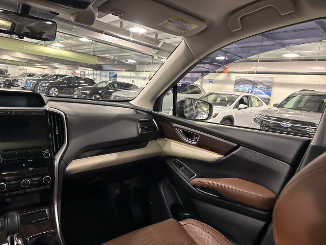 Used 2022 Subaru Ascent Touring AWD/4WD image 24