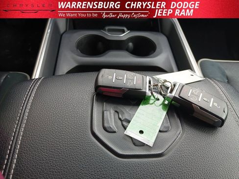 Used 2019 RAM 1500 Laramie image 21