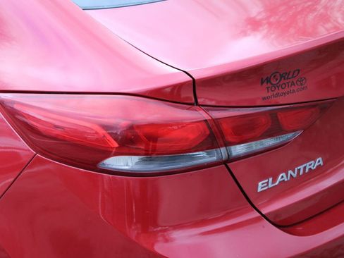 Used 2018 Hyundai Elantra SEL image 29