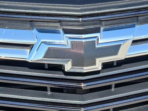 Used 2023 Chevrolet Equinox LT FWD image 30