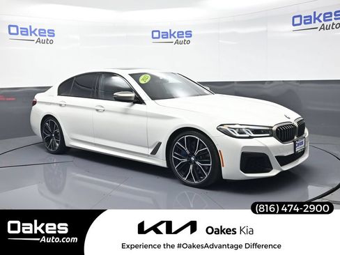 Used 2023 BMW M550i xDrive AWD/4WD image 1