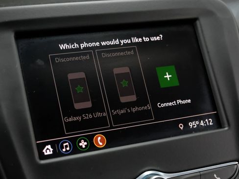 Used 2020 Chevrolet Equinox LS w/ LPO, Floor Liner Package FWD image 32