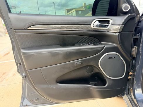 Used 2018 Jeep Grand Cherokee Trackhawk AWD/4WD image 31