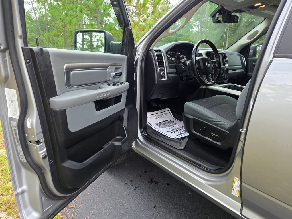 Used 2019 RAM 1500 Warlock AWD/4WD image 10