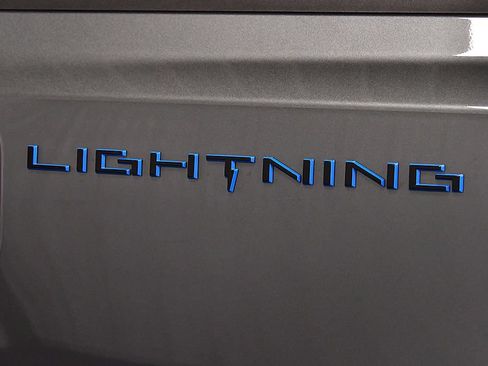 Used 2025 Ford F150 Lightning Flash AWD/4WD image 11