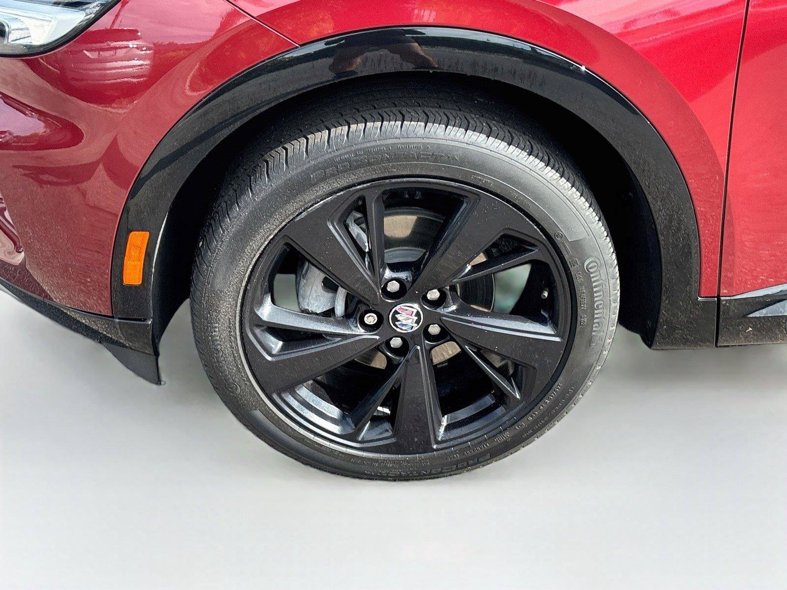 Used 2023 Buick Envision Essence w/ Sport Touring Package FWD image 31
