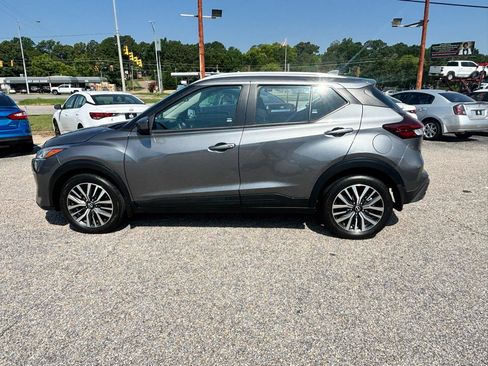 Used 2023 Nissan Kicks SV FWD image 17