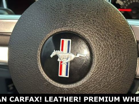 Used 2005 Ford Mustang GT Premium image 10