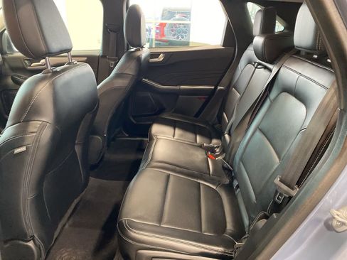 Used 2023 Ford Escape Platinum image 27