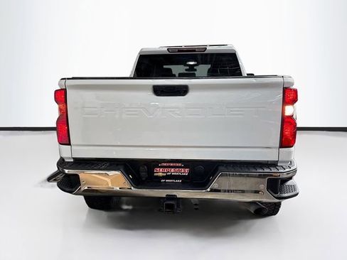 Used 2021 Chevrolet Silverado 2500 LT w/ Convenience Package image 7