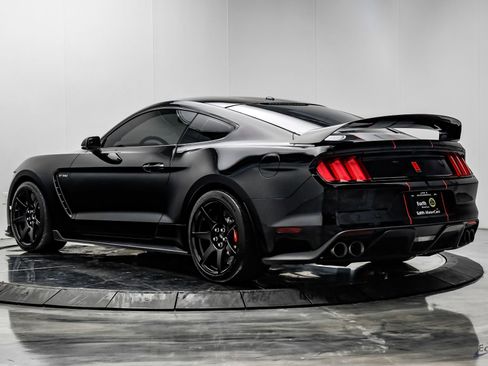 Used 2018 Ford Mustang Shelby GT350R w/ GT350R Equipment Group 920A RWD image 10