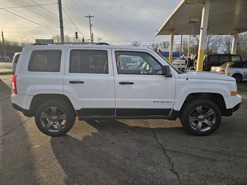 Used 2017 Jeep Patriot Sport image 14