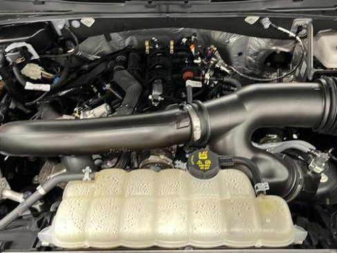 Used 2025 Ford Expedition Platinum w/ Driver's Package image 33