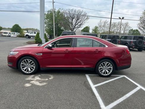 Used 2014 Ford Taurus Limited FWD image 4