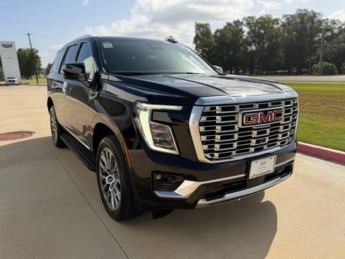 Used 2025 GMC Yukon Denali AWD/4WD image 9