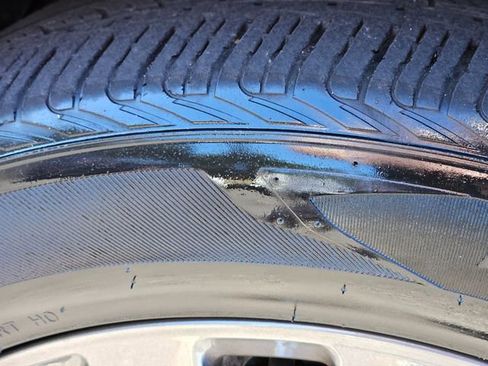 Certified 2024 Nissan Pathfinder SL w/ SL Premium Package image 11