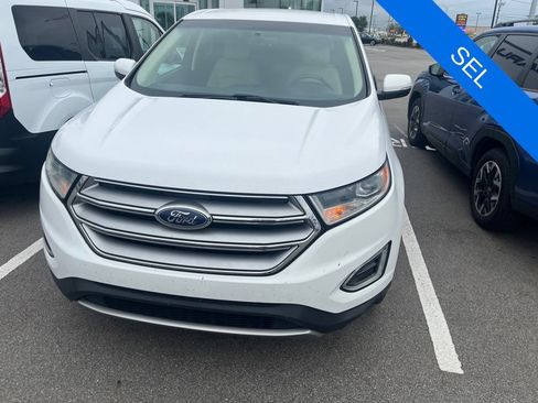 Used 2017 Ford Edge SEL w/ Equipment Group 201A AWD/4WD image 2