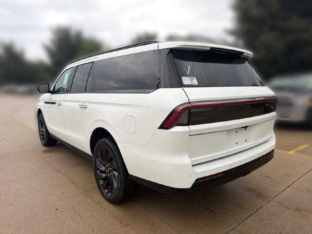 New 2027 Lincoln Navigator L Reserve w/ Jet Appearance Package AWD/4WD image 8