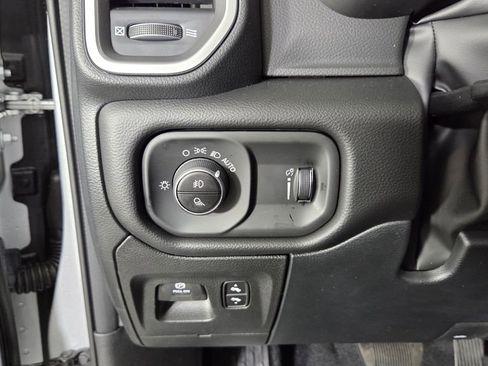 New 2026 RAM 1500 4x4 Crew Cab image 15