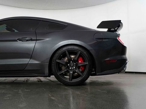 Used 2020 Ford Mustang Shelby GT500 w/ Carbon Fibre Track Pack RWD image 13