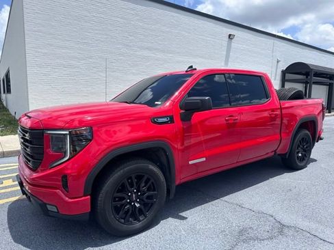 Used 2025 GMC Sierra 1500 Elevation AWD/4WD image 2