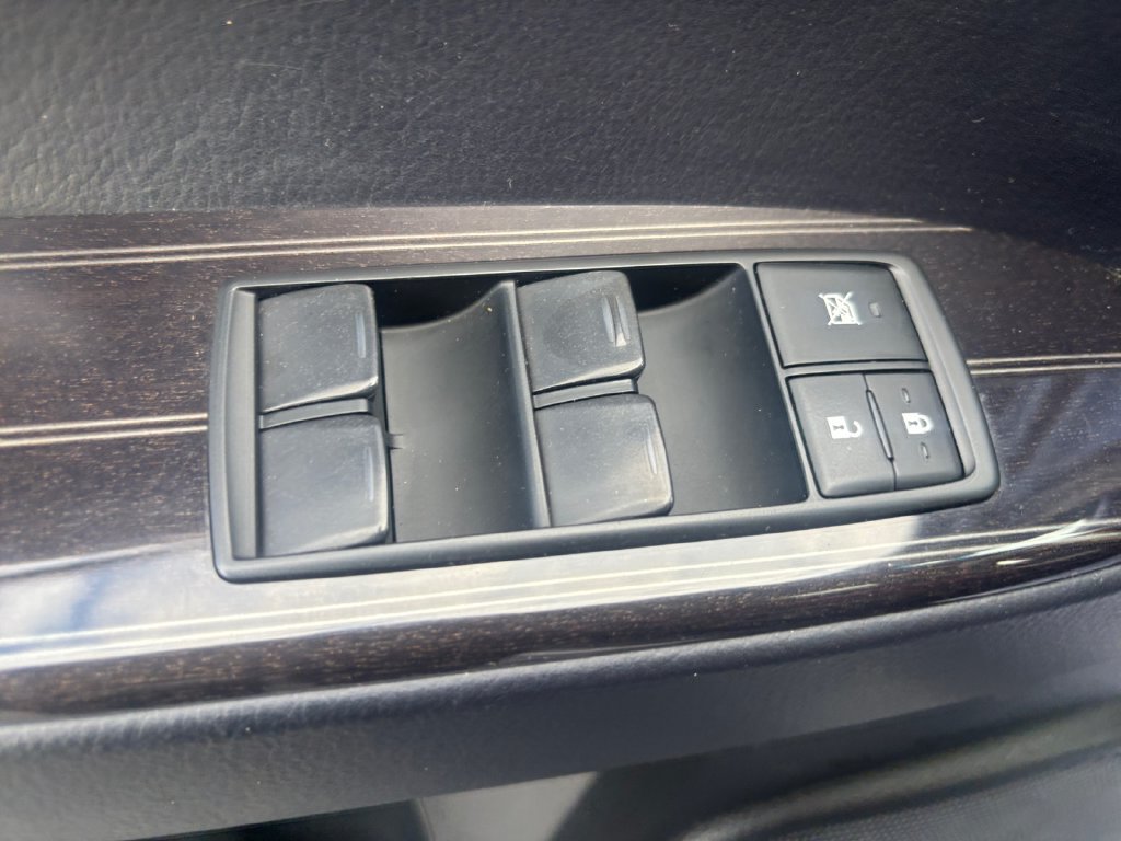 Used 2021 Lexus GX 460 Premium w/ Premium Package AWD/4WD image 17