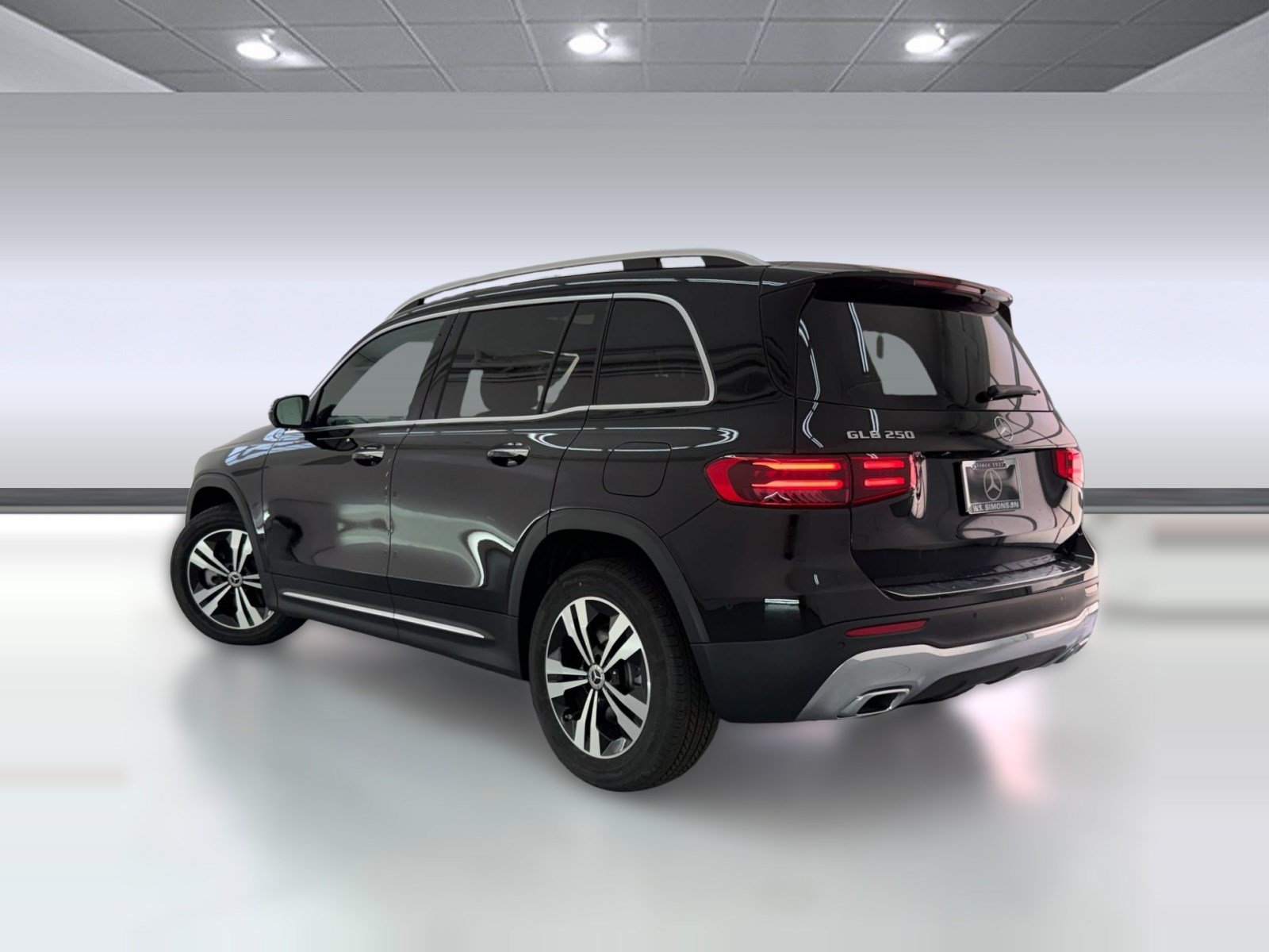 New 2026 Mercedes-Benz GLB 250 image 3